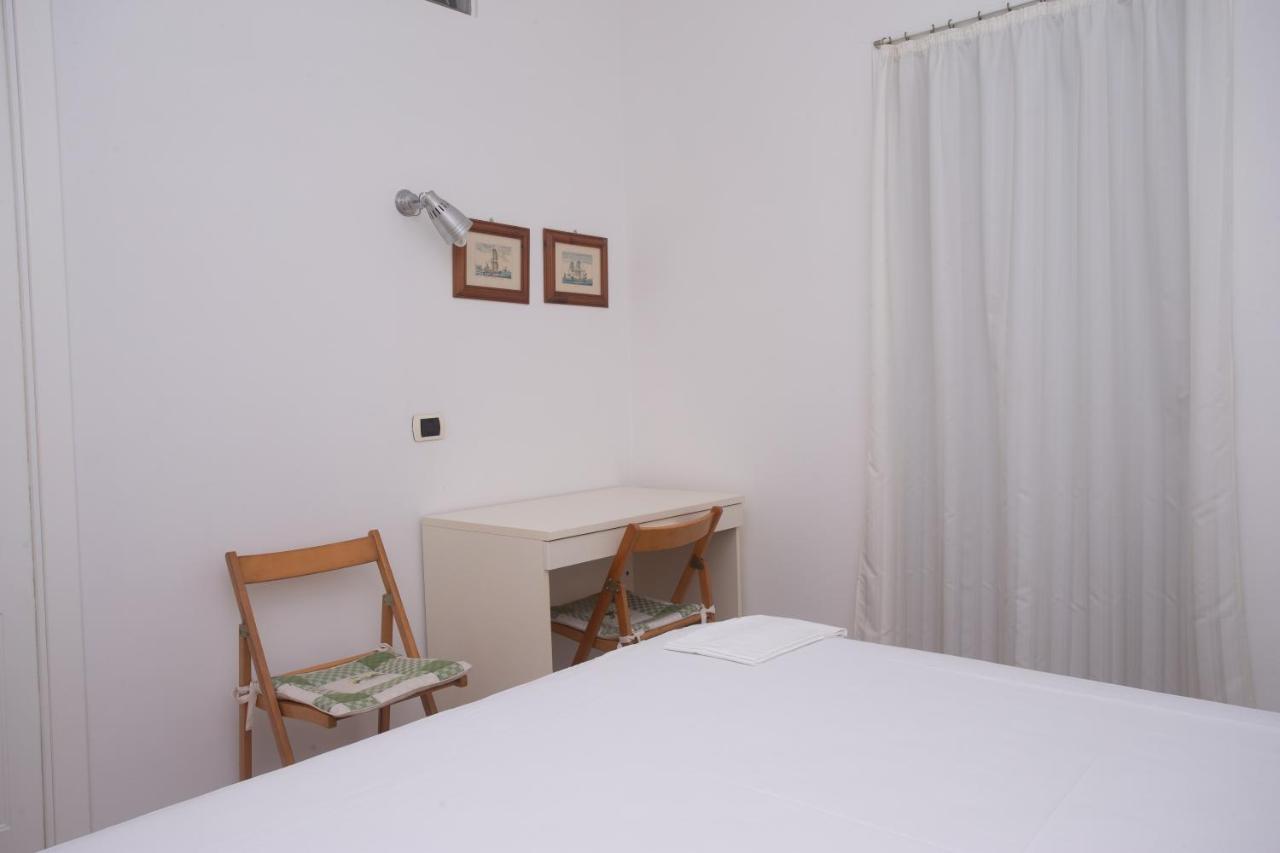 N236 - Numana, bilocale vista mare nel cuore del paese Esterno foto
